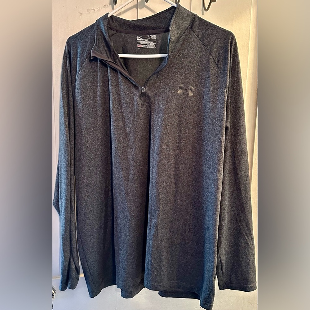 Men’s Under Armor shirt